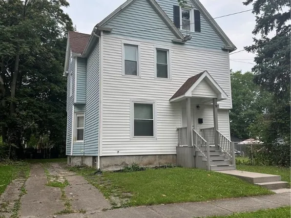9 8th St, Rochester, NY 14609