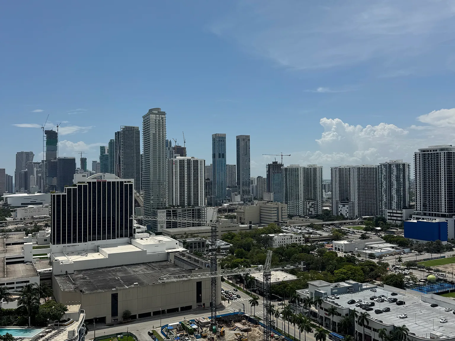 1 bed, 800 sqft, $2,700 — Photo 4