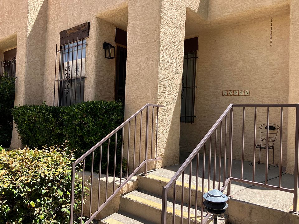 1st image of 10253 Las Casitas Ct NE