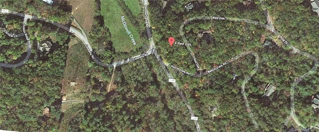1st image of 4 Red Oak Dr