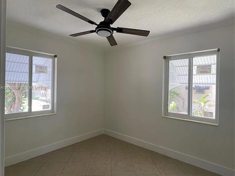 1420 NE 1st Ave — Photo 25