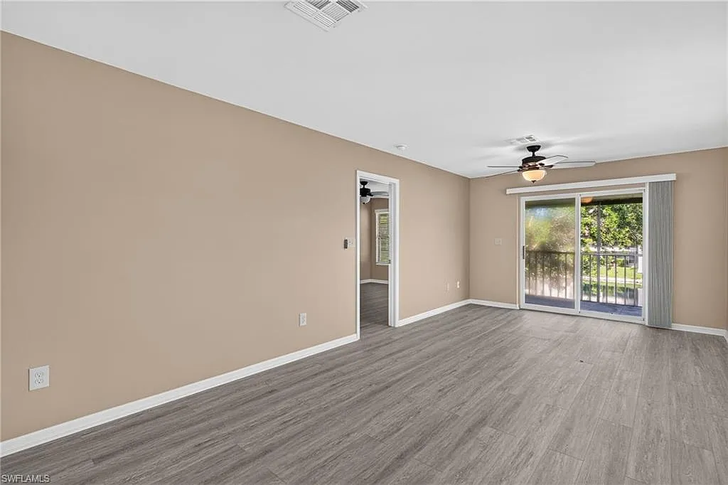 2 bed, 2.0 bath, 809 sqft, $1,600 — Photo 2