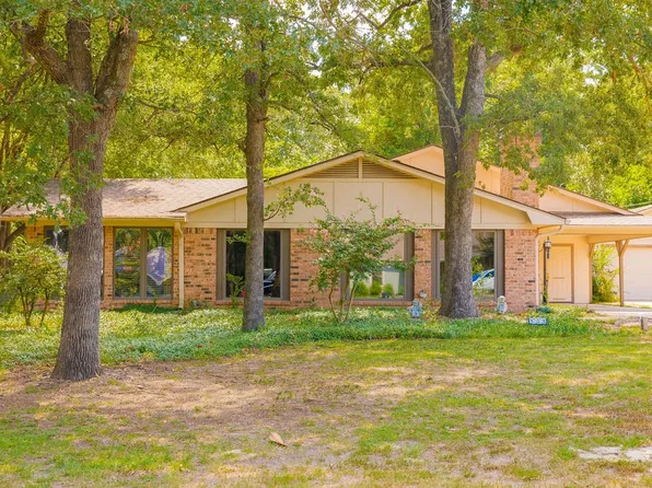 535 Dogwood Ln, Hideaway, TX 75771