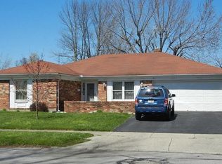42 Laurelgrove Dr, Englewood, OH