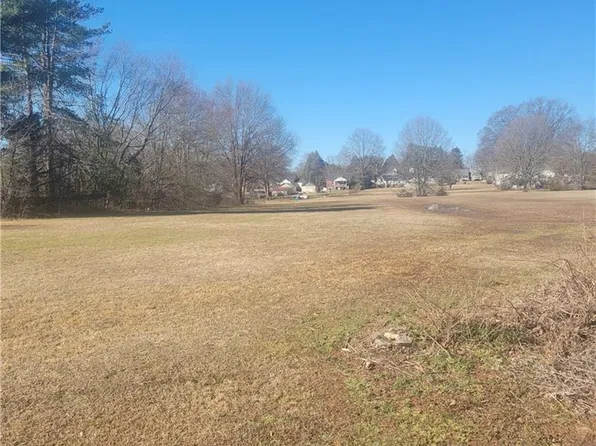 0 Motsinger Dr, Winston Salem, NC 27107