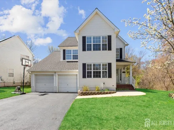 34 Crescent Rd, Old Bridge, NJ 08857