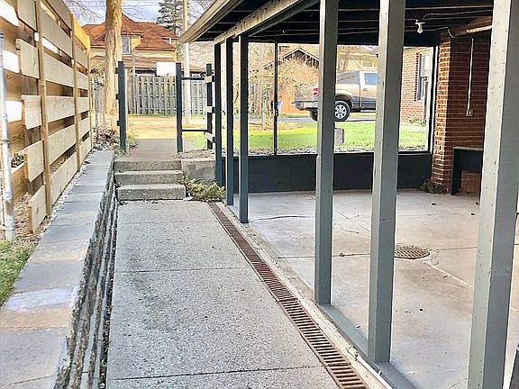 New retaining wall, patio 