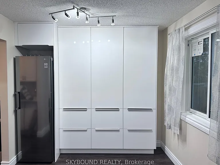 360 Cornridge Pl #7 — Photo 9