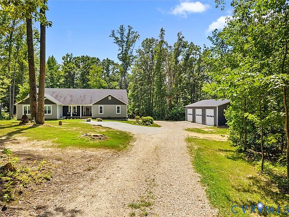 2nd image of 1847 Oakland Estates Dr