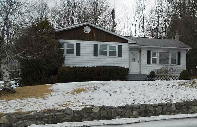 1st image of 49 Vincent Dr