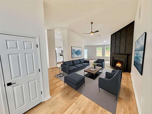 5th image of 410 Crestbend Ln