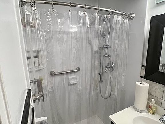 5th image of 86-11 151st Ave #2M