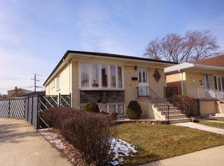 3530 N Panama Ave, Chicago, IL