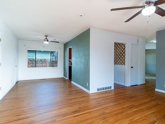 5th image of 2610 E Pikes Peak Ave