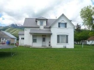 582 S Center St, Wellsville, UT 84339