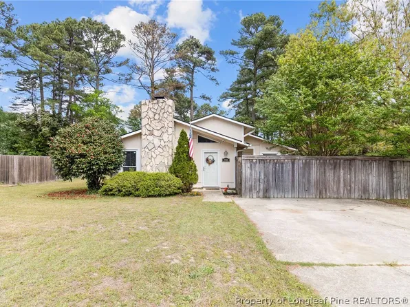 5908 Gosfield Pl, Fayetteville, NC 28304