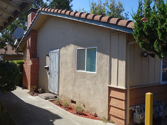 3rd image of 1315 Kingfisher Way APT 2