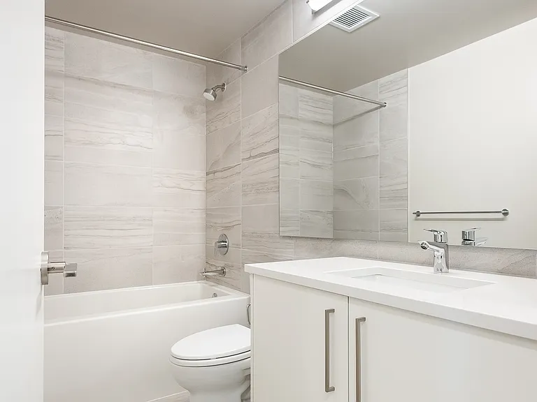 641 Claremont St — Photo 20