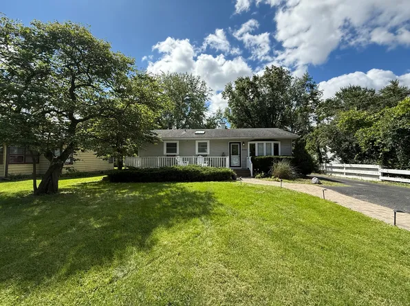 2840 Golf Rd, Joliet, IL 60432