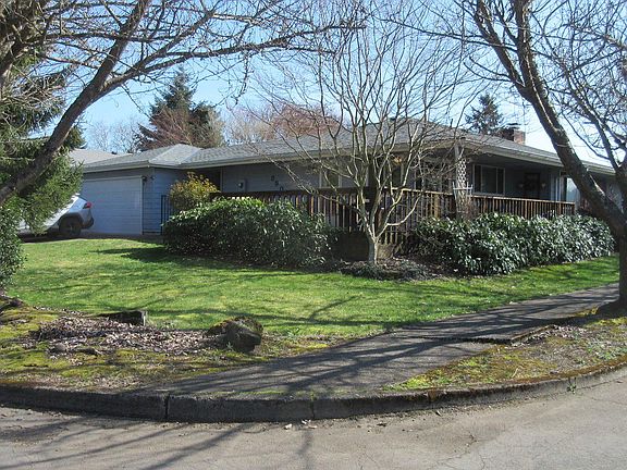 2nd image of 9905 NE 30th Cir