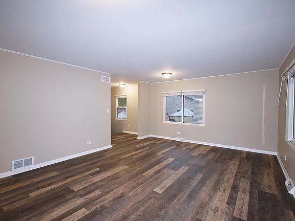3rd image of 512 Division St