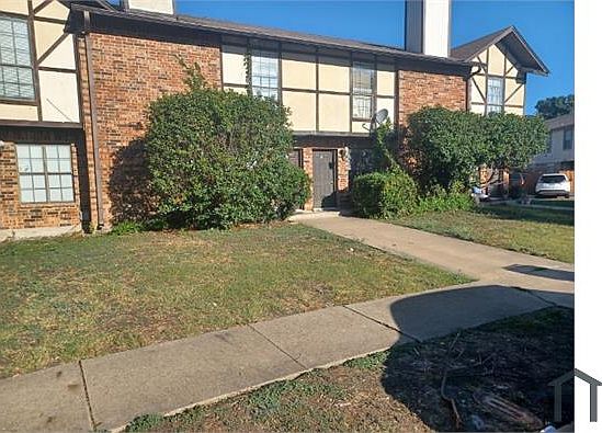 2nd image of 2702 Wimbledon Ct APT A