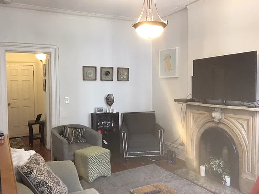 Rented by Douglas Elliman | media 24