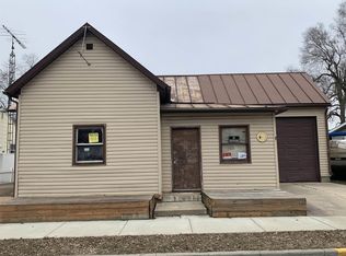 307 N Main St, Lynn, IN 47355