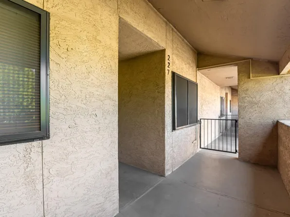 10828 N Biltmore Dr APT 227, Phoenix, AZ 85029