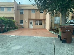 954 W 81st Rd, Hialeah, FL 33014