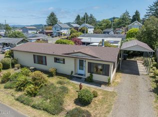 312 SE Reef Ave, Lincoln City, OR 97367