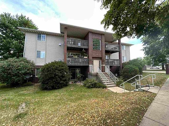 2nd image of 1001-1047 W Side Dr