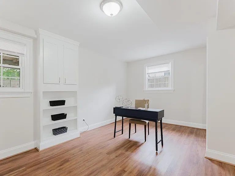 5034 Portsmouth Rd — Photo 16