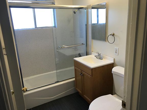 4th image of 1625 Alum Rock Ave APT 5
