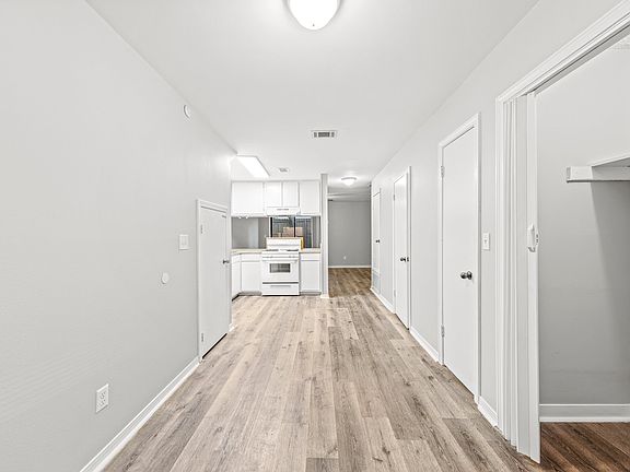 2nd image of 205 Marquette St