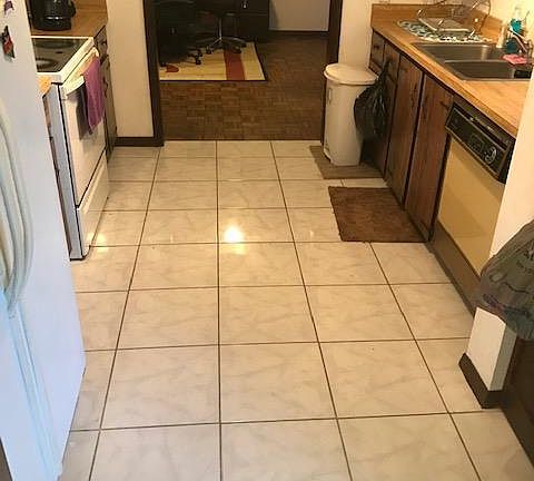 4th image of 1018 E Indian Oaks