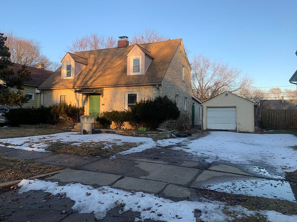 2nd image of 5944 N 39th St
