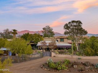 7400 N Artesiano Rd, Tucson, AZ 85743