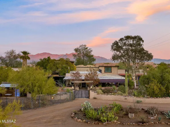 7400 N Artesiano Rd, Tucson, AZ 85743