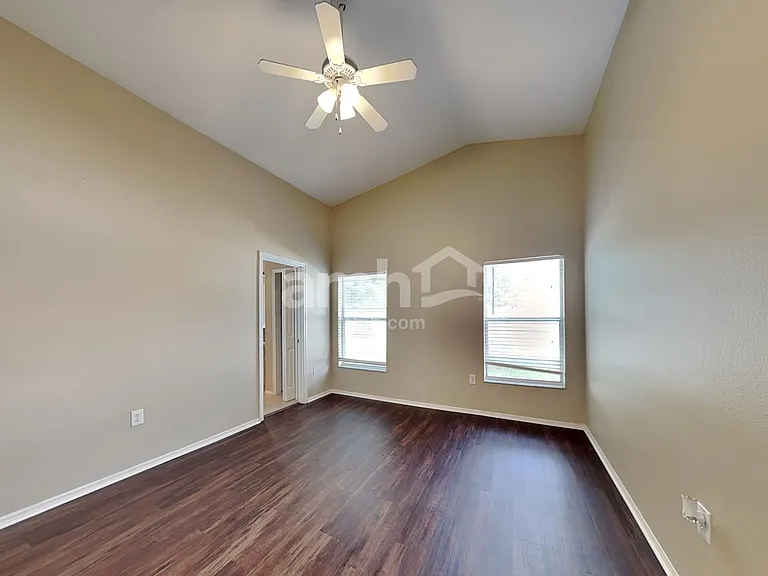 2325 Ole Hickory Dr — Photo 11