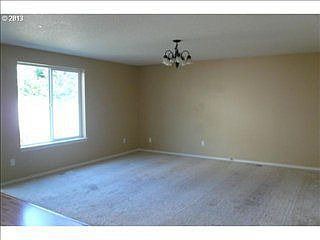 2nd image of 13718 NE 65th St