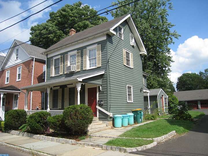 1st image of 209 Court St #B
