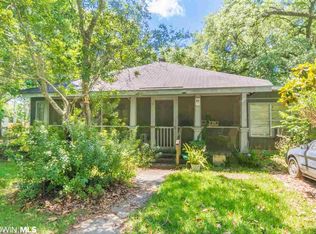 209 W Myrtle Ave, Foley, AL 36535