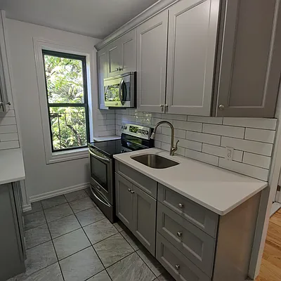 Rented by Palladium Property Group | media 7