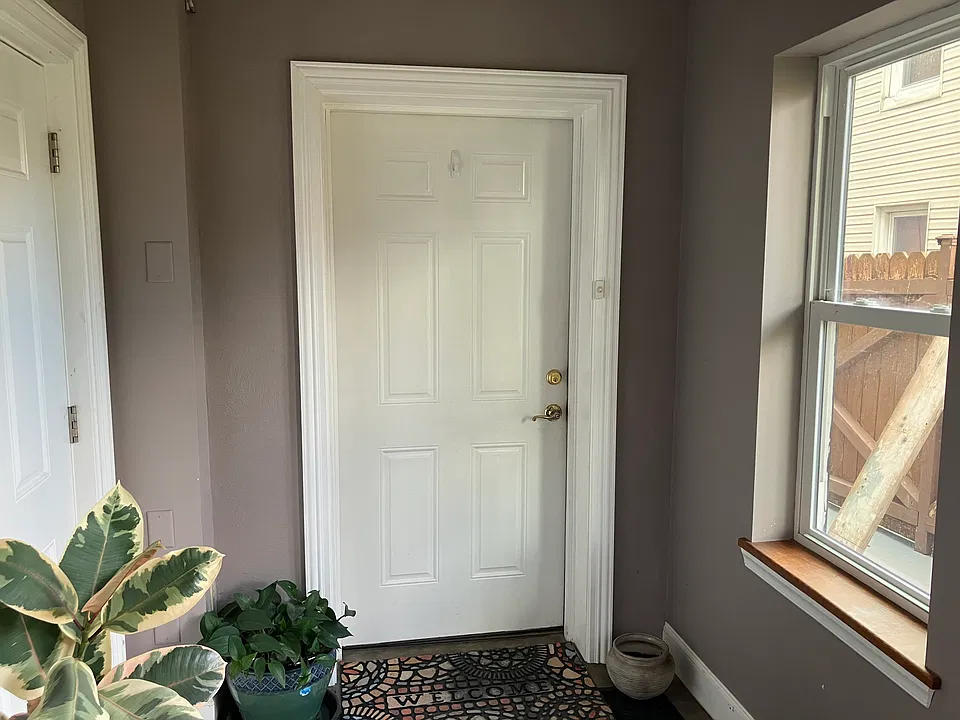 552 Lancaster Ave #1