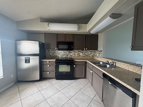 4th image of 13828 Timberbrooke Dr APT 204