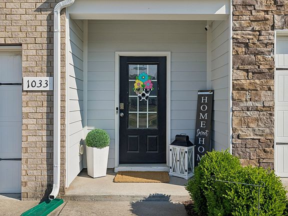5th image of 1033 Woodbridge Blvd