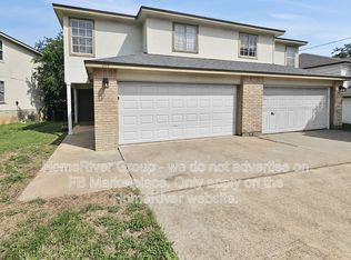 894 Sagewood Trl, San Marcos, TX 78666