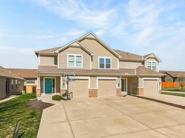 34076 W 90th Cir, De Soto, KS 66018