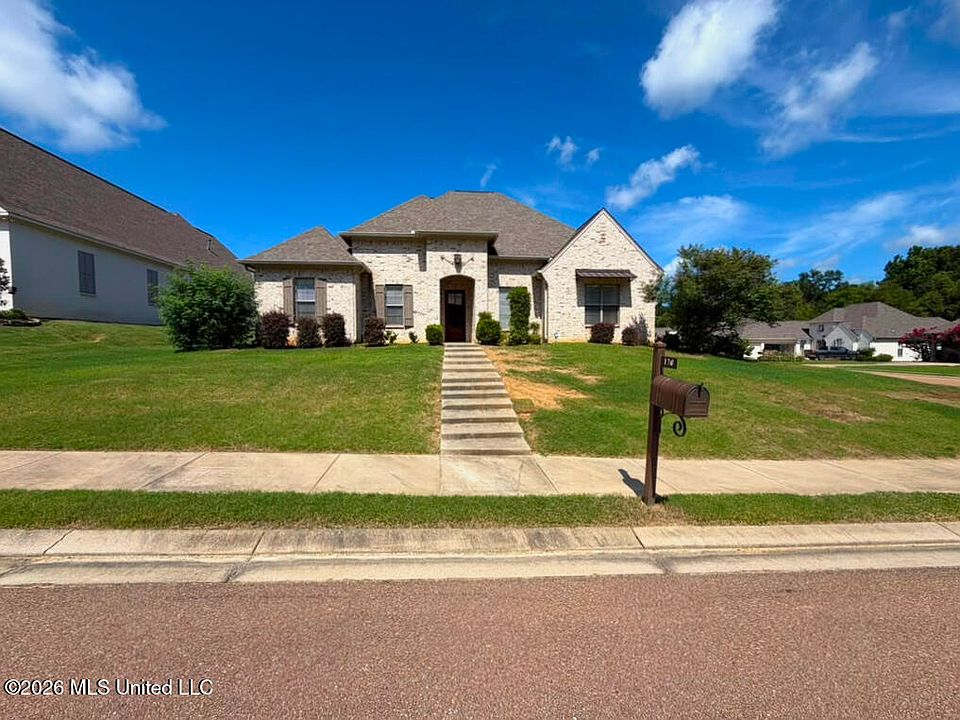 1st image of 170 Stone Creek Dr